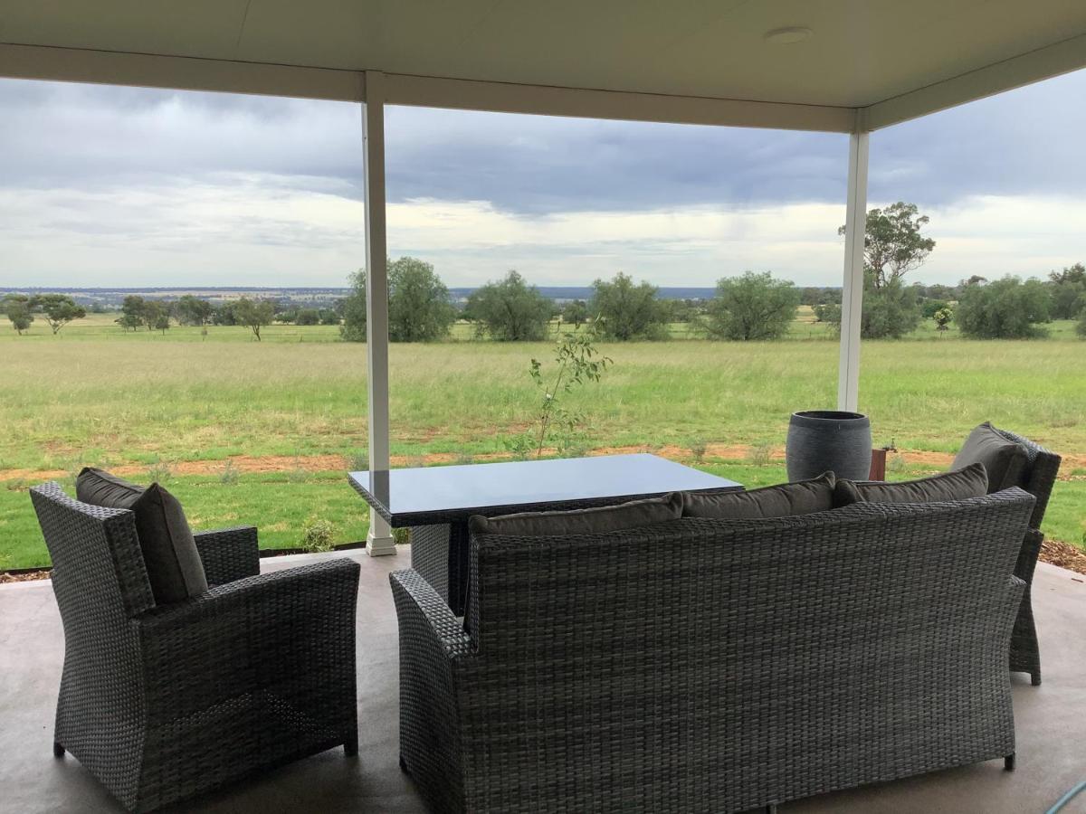 Bed and Breakfast Pericoe Retreat Dubbo Exteriér fotografie